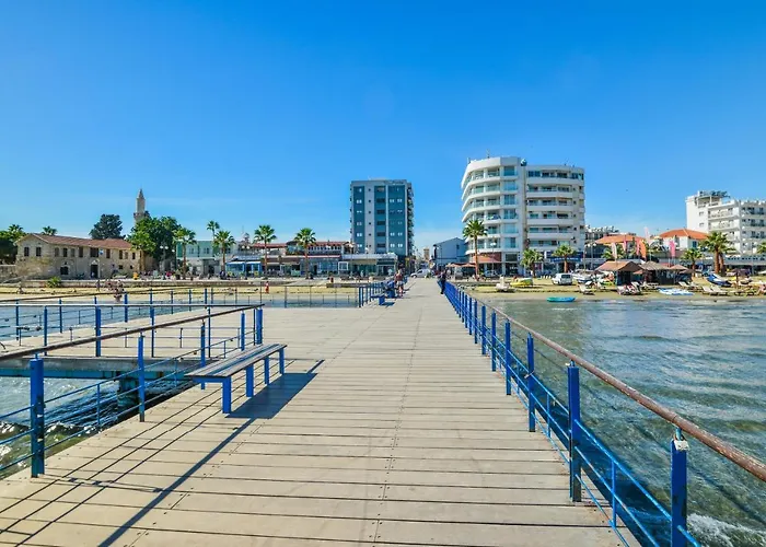 Six Larnaca